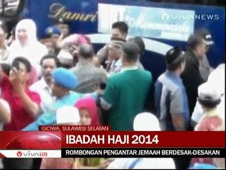 Ribuan Pengantar Jemaah Haji di Gowa Berdesak-desakan