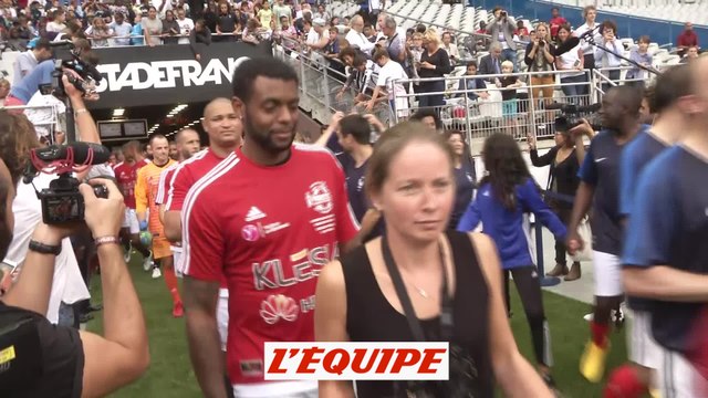 Le Variétés domine les Parlementaires en présence de Brigitte Macron - Foot - Match de bienfaisance