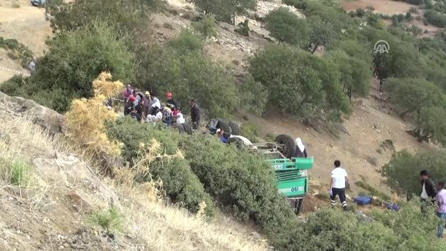 İşçi Taşıyan Kamyon Uçuruma Yuvarlandı: 1 Ölü, 10 Yaralı