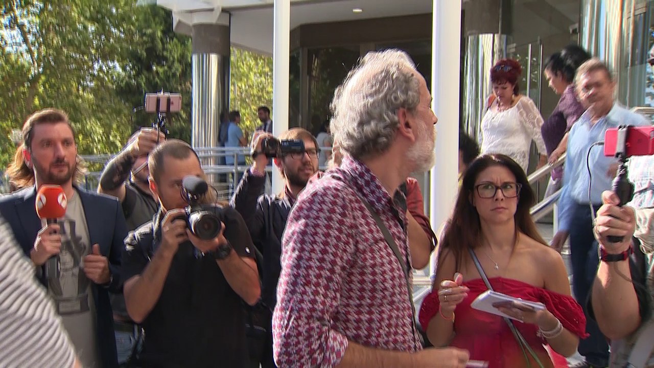 Willy Toledo queda en libertad provisional sin fianza