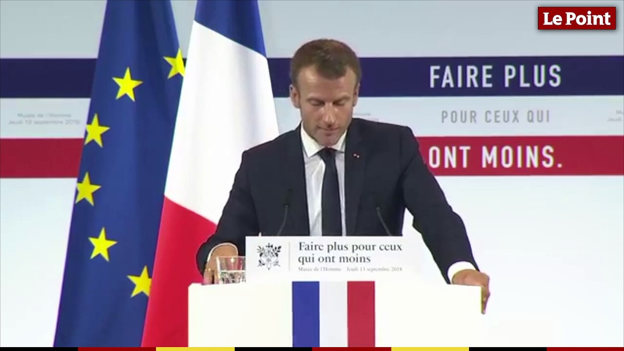 Emmanuel Macron annonce la création d'un revenu...