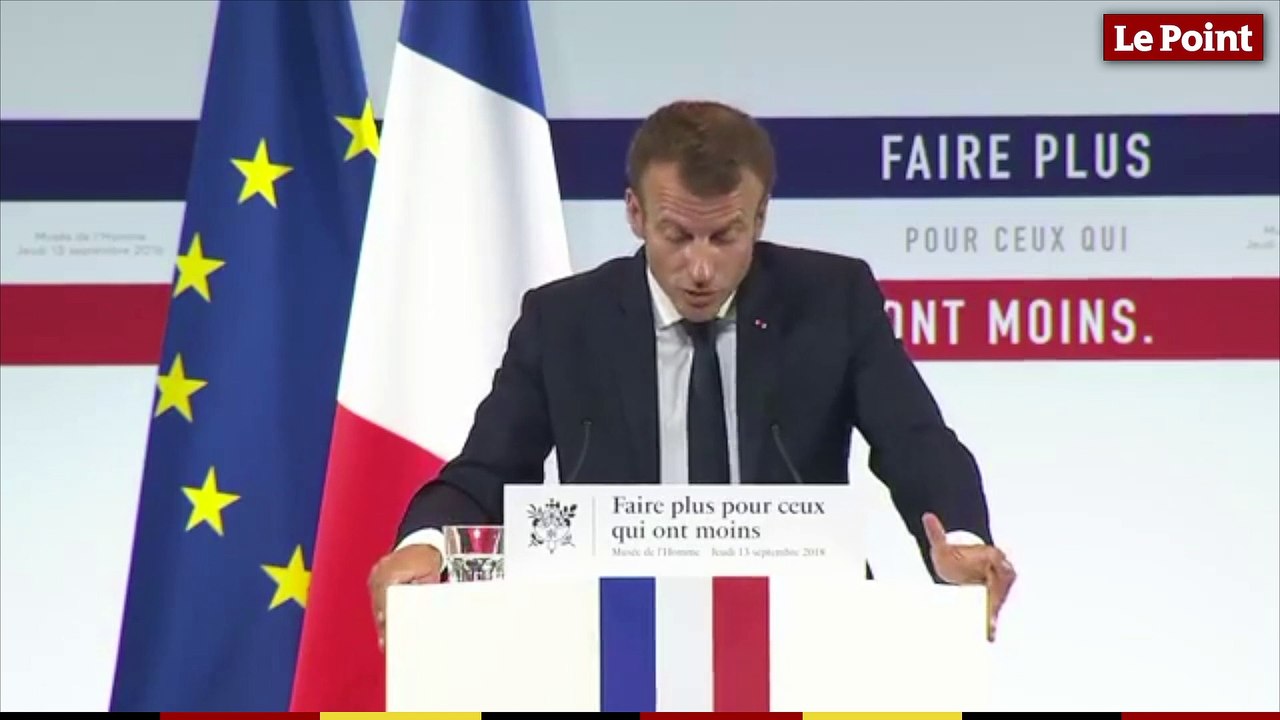 Emmanuel Macron annonce la création d'un revenu...