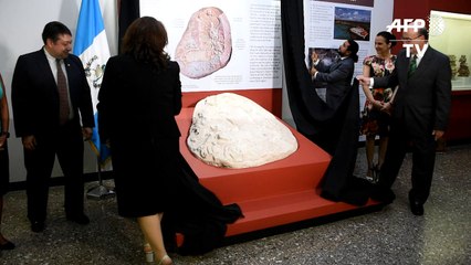 Altar descubierto en Guatemala muestra “Juego de Tronos” maya
