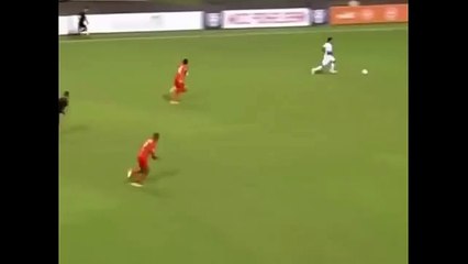 【サッカー珍プレー】男の人はこの苦しみが分かるw