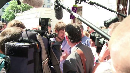 Membro do grupo Pussy Riot hospitalizado em estado grave