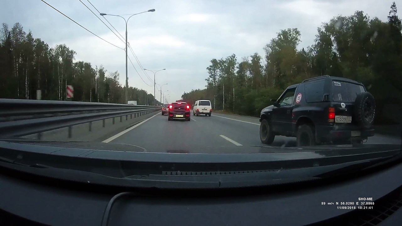 Collision costaud entre un camion et une voiture