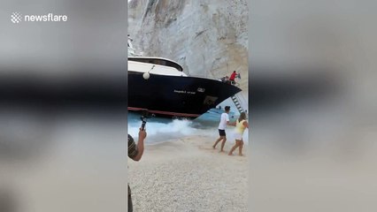 Several injured after rocks crash onto famed Shipwreck Beach