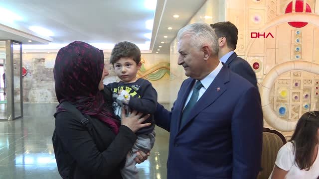 TBMM Başkanı Yıldırım GATA'da Tedavi Gören Güvenlik Güçlerini Ziyaret Etti