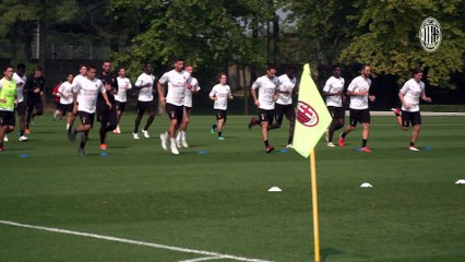 Squadra al completo a Milanello
