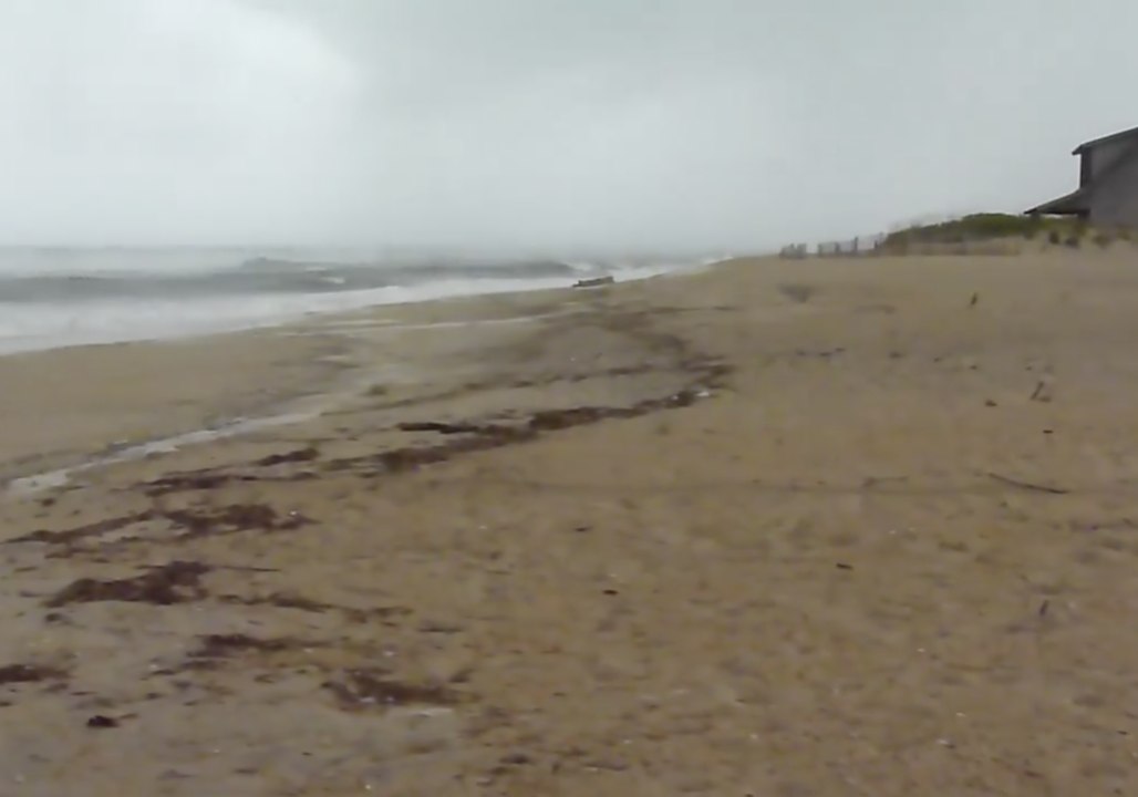 Hurricane Florence Kicks Up Waves on Outer Banks