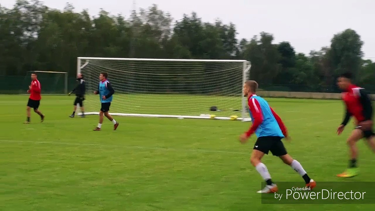 Logan Bailly avec les U21 de l'Excel Mouscron