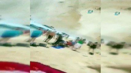 - Yunanistan’da plaj çöktü