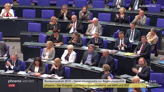 AfD-Fraktion verlässt Bundestag bei Rede von Johannes Kahrs, SPD, am 12.09.18