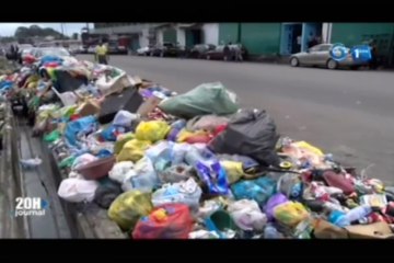 Société - Constat des ordures ménagers en bordure de route