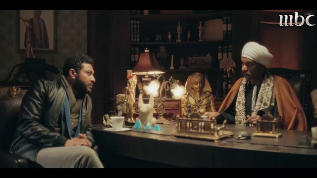 زين القناوي يتهم نجل هتلر بقتل الخادمة المسكينة