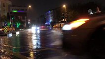İstanbul'da yağış etkili oluyor (1) - İSTANBUL