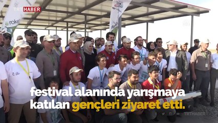 Bakan Varank roket atışlarını izleyerek öğrencileri tebrik etti