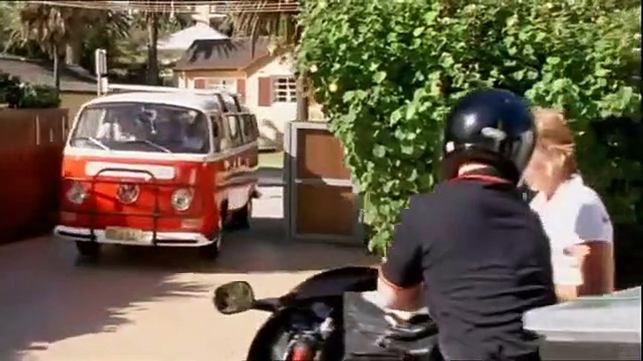 Blue Water High S01E18