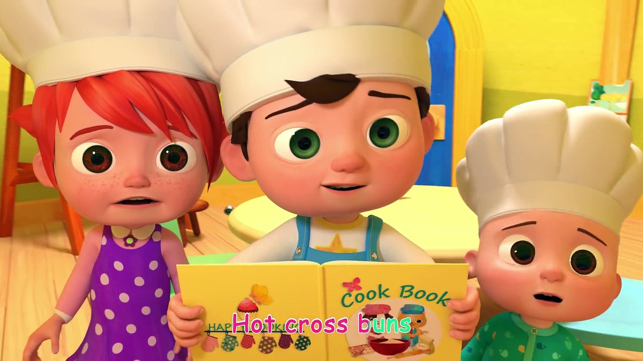 Hot Cross Buns Song - Cocomelon (ABCkidTV) Nursery Rhymes & Kids Songs