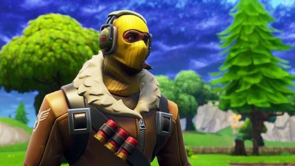 LITTLE KELLY AND RAPTOR BREAK UP!? - Fortnite Short Film