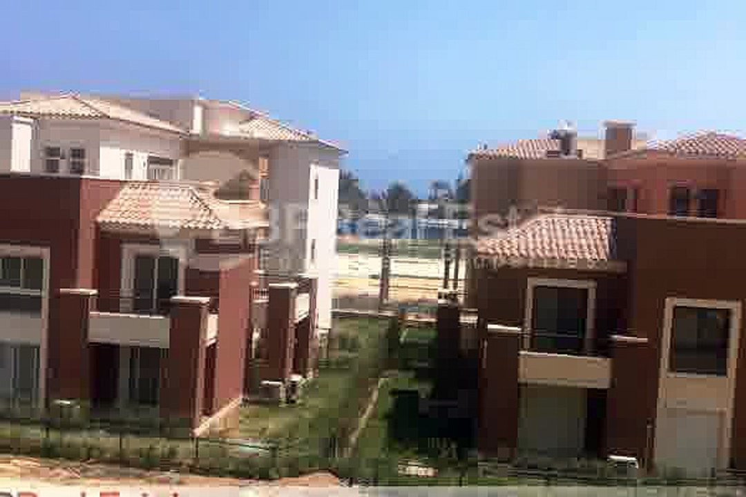 شاليه 140 متر مفروش بالكامل فى الدور الثالث فى مراسي فيردي للبيع