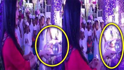 Katrina Kaif ने गणपति बप्पा की उतारी उल्टी आरती, फैंस ने किया Troll; Watch Video | FilmiBeat