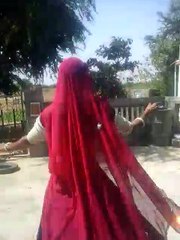 girlfriend dancing