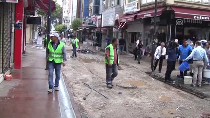 Bandırma'da Yaralar Sarılıyor