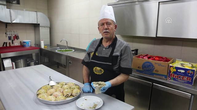 'Kuzu gömleği'ne sarılı lezzet: Ciğer sarma - EDİRNE