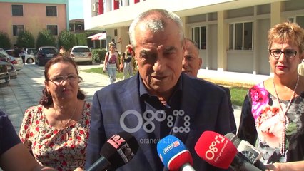 Video herunterladen: Ora News - Vetingu i politikanëve, Ruçi: Nisma e PD-së në tryezë