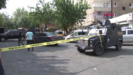 Diyarbakır Köy Minibüsünden İnerken Unutulan Bavul Polisi Alarma Geçirdi