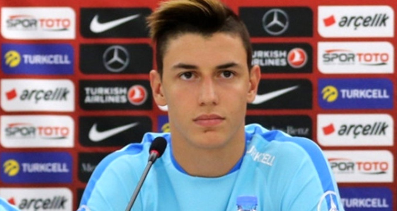 Fenerbahçe, 2,5 Milyon Euro Ödediği Berke Özer'i Lig Kadrosuna Almadı