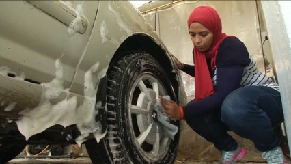 هذا الصباح- مصريتان تؤسسان مشروعا لغسل السيارات