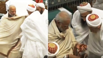 Syedna Mufaddal Saifuddin felicitate PM Modi and CM Shivraj Singh | Oneindia News