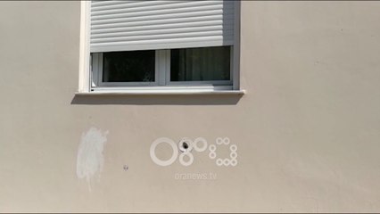 Ora News - RENEA rrethon banesën në Lushnje, 77 vjeçari plagoset me plumb në kokë