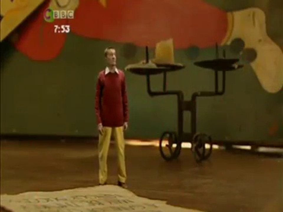 ChuckleVision - S16, E5: Incredible Shrinking Barry – Part 2