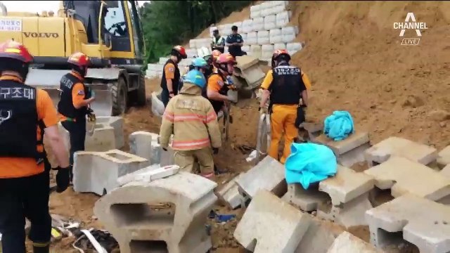 경기도 화성 신축 공사장 축대 무너져 3명 사상