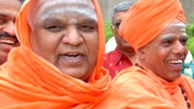 ರಾಜ್ಯ ಸರ್ಕಾರದ ಬಗ್ಗೆ ಮತ್ತೊಂದು ಭವಿಷ್ಯ ನುಡಿದ ಕೊಡಿ ಮಠದ ಸ್ವಾಮೀಜಿಗಳು | Oneindia Kannada