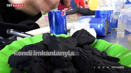 İdlibli anneden çocukları için el yapımı gaz maskesi