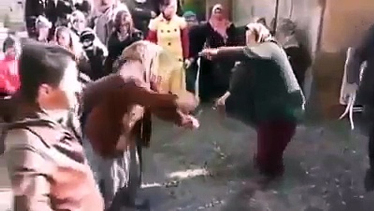 Okulların Açıldığını Duyan Veliler Temsili