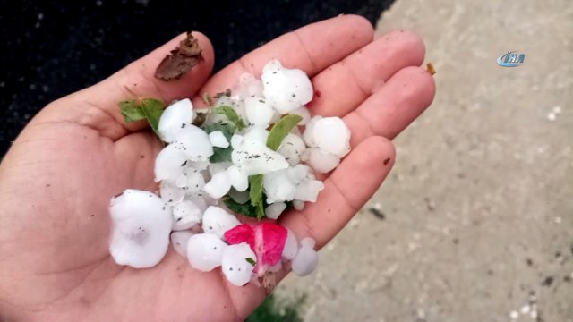 Kastamonu'yu vuran dolu yağışı öncesi kara bulutlar gökyüzünü böyle kapladı