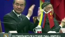 Maduro assina acordos na China e homenageia Mao