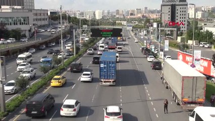 3 - Atatürk Havalimanı'ndan Yeni Havalimanına 20 Tır Yolda