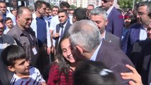 TBMM Başkanı Yıldırım Cuma Namazı Sonrası Ev Ziyaretinde Bulundu