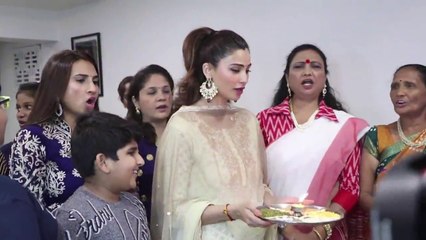 Ganesh Chaturthi celebrations at Daisy Shah's house
