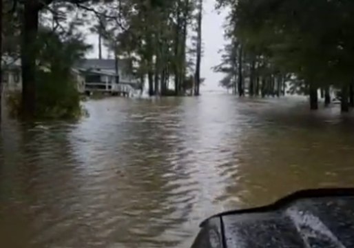 Hurricane Florence Brings Severe Flooding to Kennels Beach