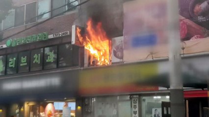 고려대 앞 식당에서 불...1명 연기흡입 / YTN