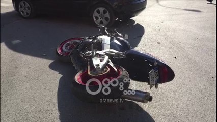 Ora News - Vlorë, "Audi" me targa italiane përplas motorin, një i plagosur