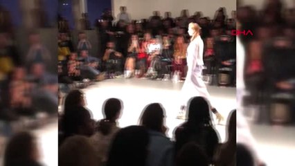 Bora Aksu İlkbahar - Yaz 2019 Defilesi Londra'da