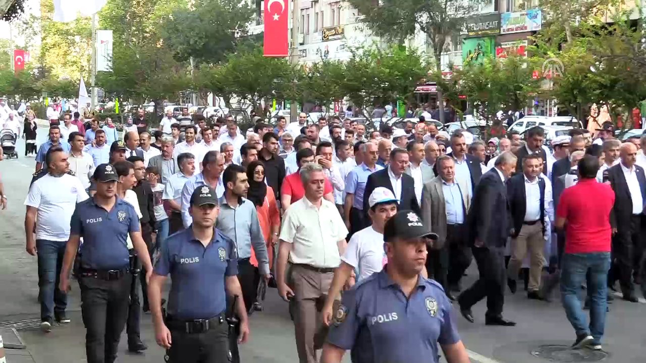 'Dünyanın en büyük dondurma topu' rekor denemes...